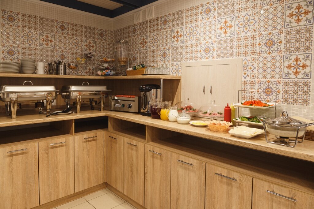 Отель Исаевский Тверь-95