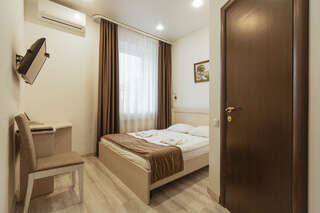 Отель Исаевский Тверь Двухместный номер эконом-класса с 1 кроватью-4